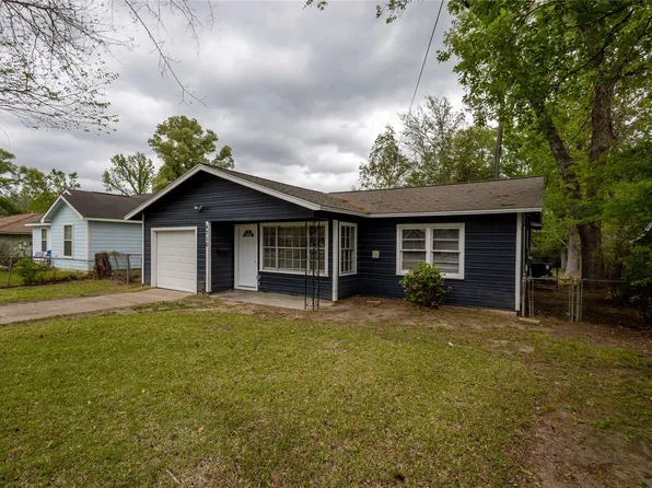 4710 El Paso St, Beaumont, TX 77703