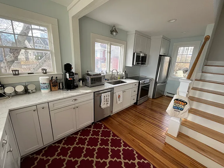 20 Glen Ave — Photo 36