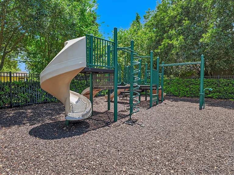12867 Penshurst Ln — Photo 34