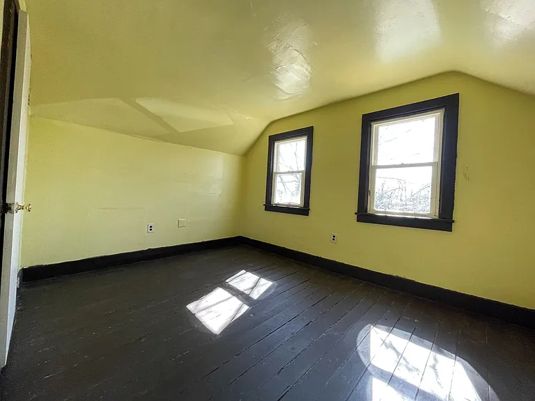 52 - 54 Ellis — Photo 17