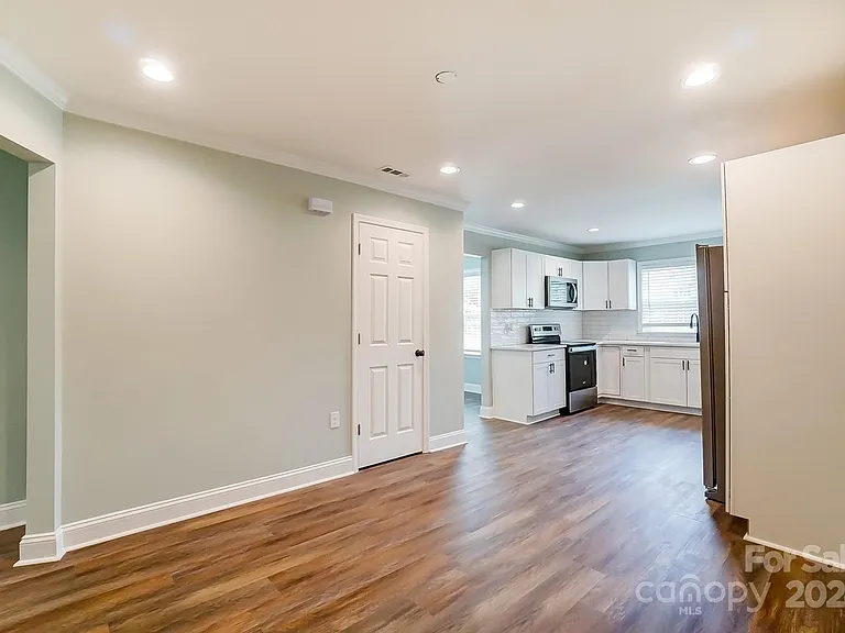 1101 Cherry St — Photo 16