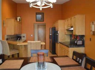 1674 Legend Hill Ln, Waukesha, WI