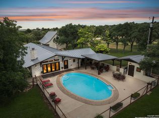 452 Stoneleigh Rd, Center Point, TX 78010