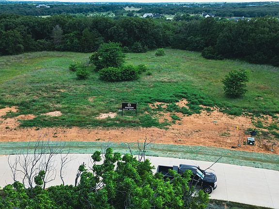 4th image of 1141 Ellen Donald Ln