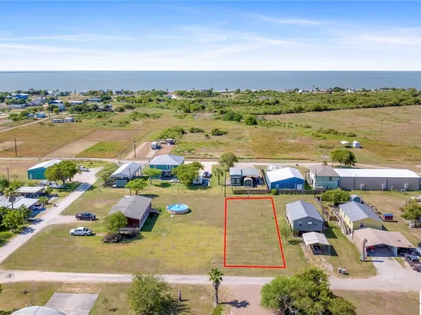 1606 W Saint Louis Ave, Seadrift, TX 77983