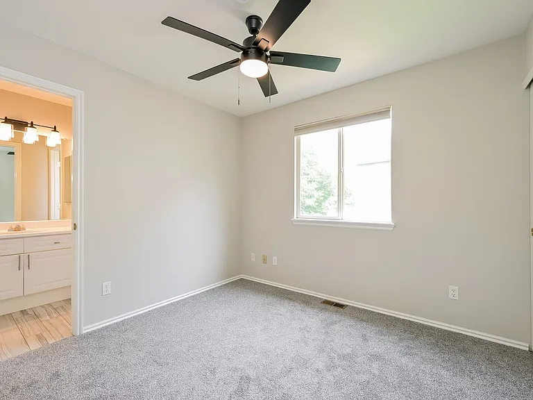 9605 Parramatta Pl — Photo 15