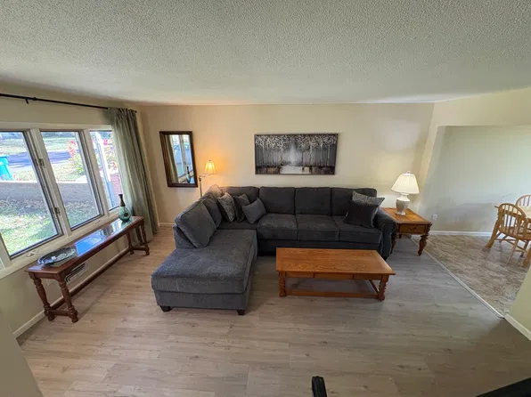 2937 & 2939 France Ave N #2937, Minneapolis, MN 55422