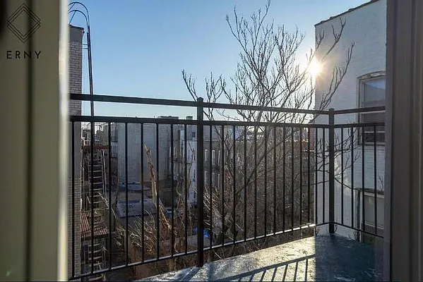 Rented by ERNY LLC | media 39