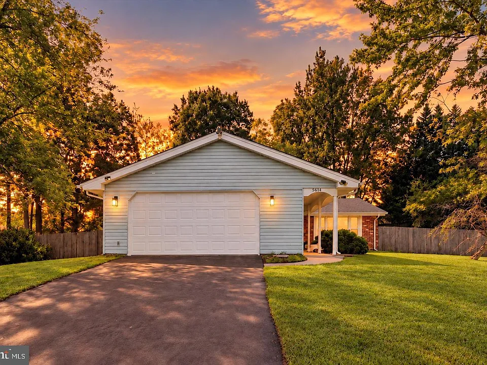 5614 Daniel Cir