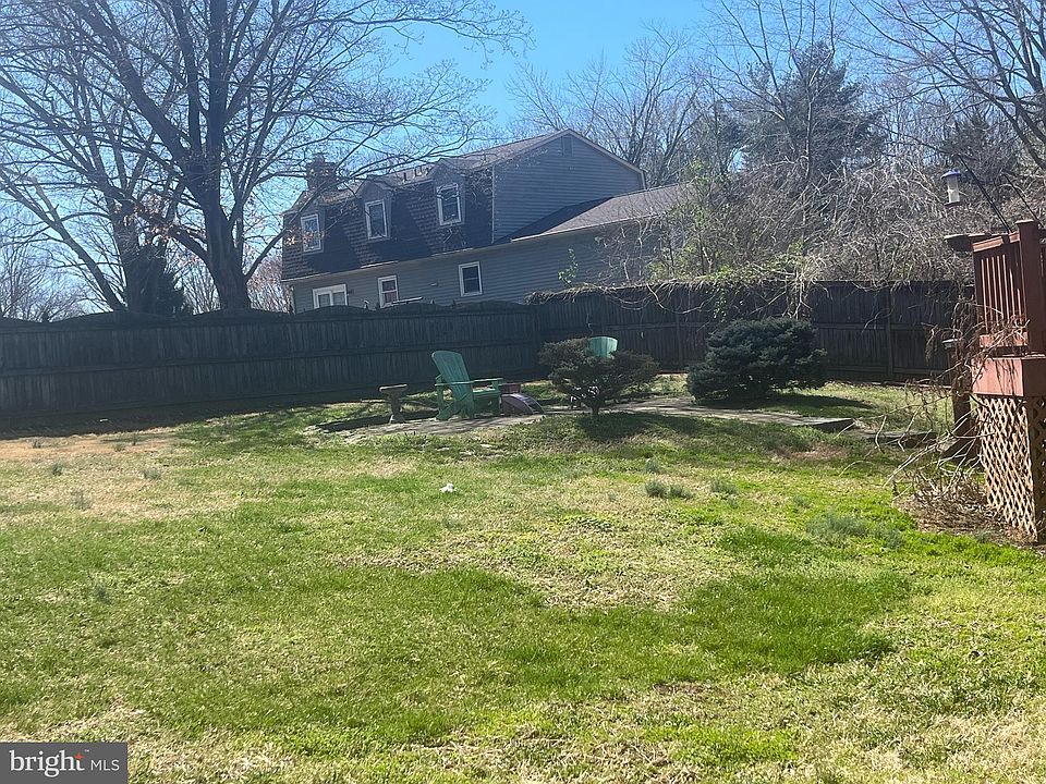 2nd image of 5824 Jackson Rd