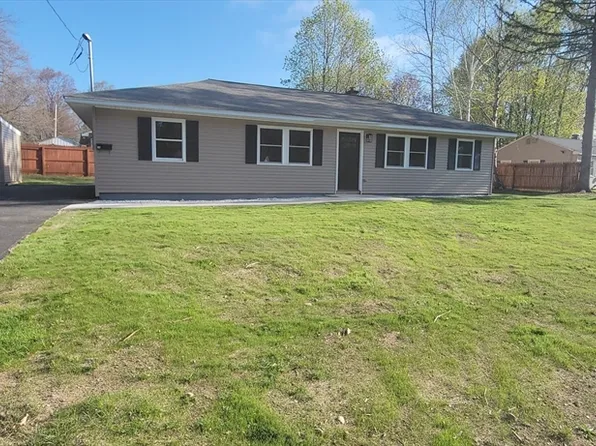 14 Deer Pond Dr, Leicester, MA 01524