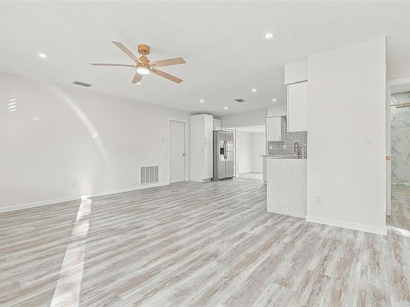 2nd image of 4147 RACCOON LOOP