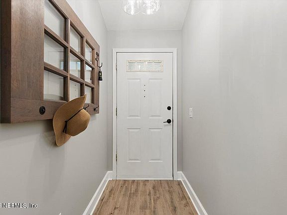 5th image of 11331 ENGLISH MOSS Lane