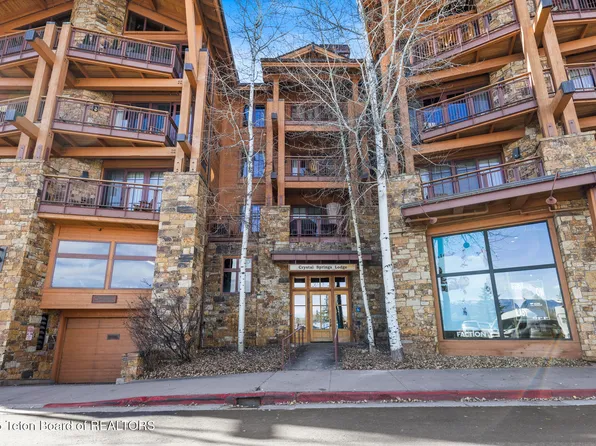 3285 Village Dr #304, Teton Village, WY 83025