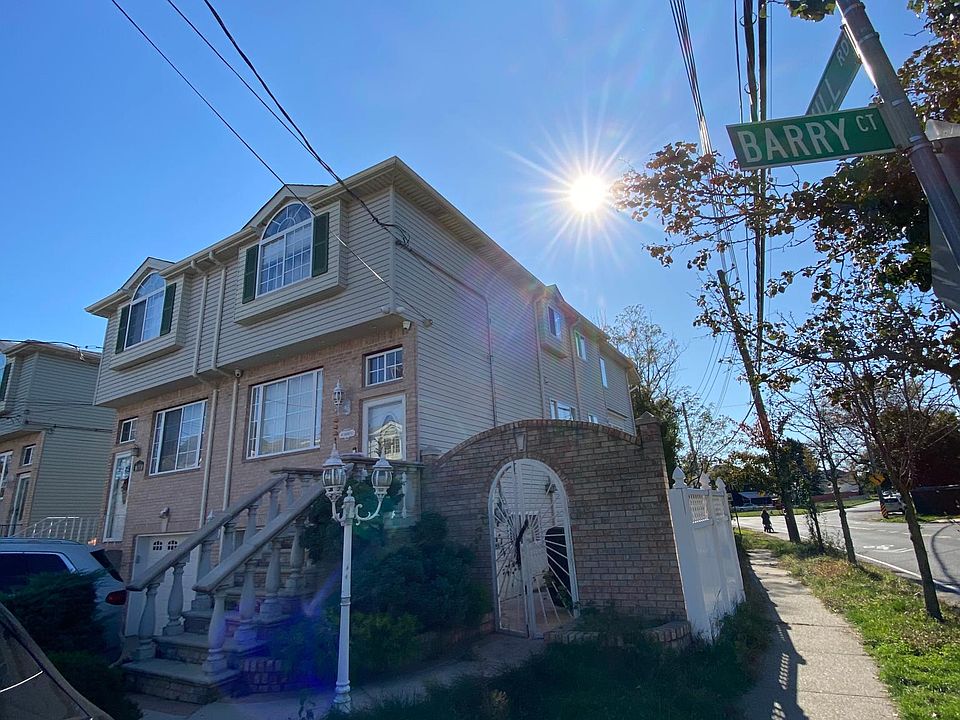 1st image of 16 Barry Ct