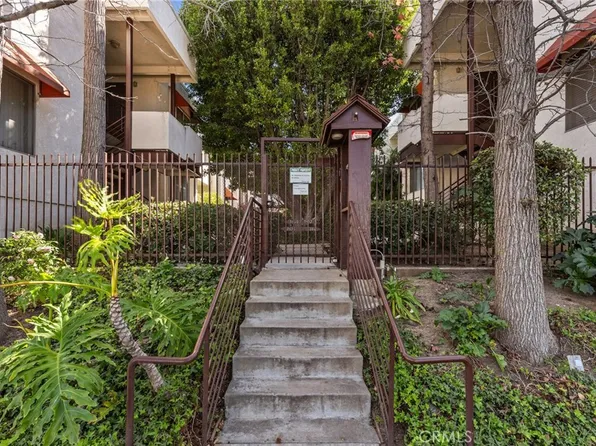 5652 Yolanda Ave APT 7, Tarzana, CA 91356