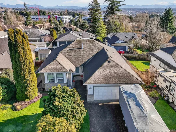 6260 191a St, Surrey, BC V3S 8C6