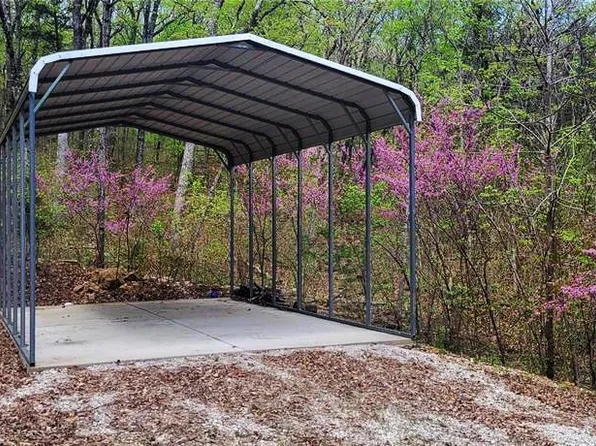 363 Valley Way Dr, New Florence, MO 63363