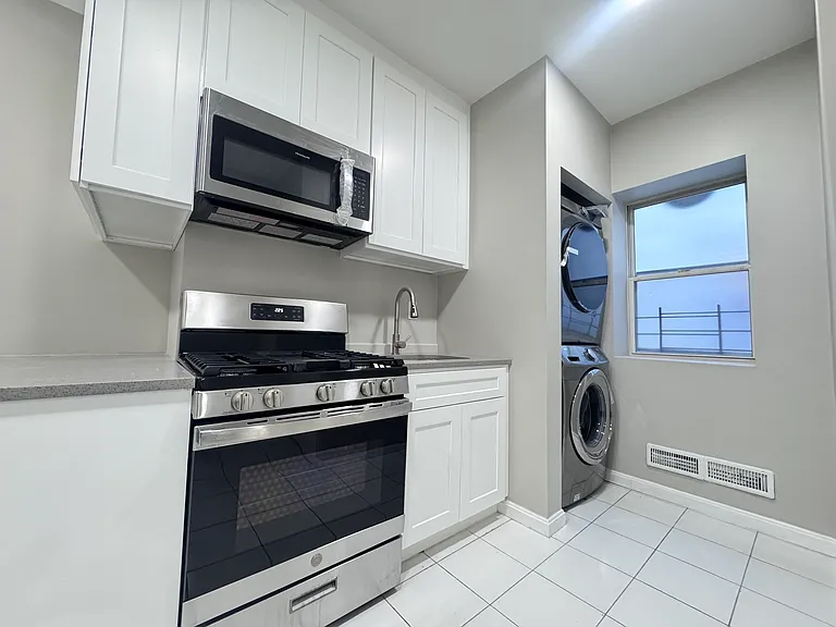 3338 Shore Pkwy #1F — Photo 3