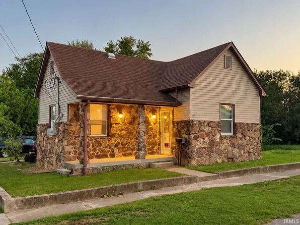 410 W Elm St, Oakland City, IN 47660