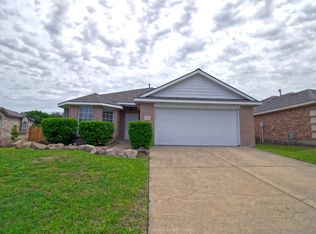 1422 Fairfield Dr, Forney, TX 75126