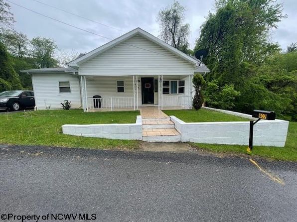 907 Ogden Avenue Ext, Fairmont, WV 26554