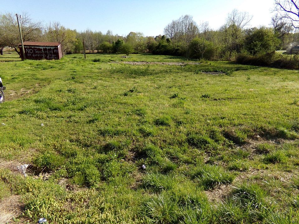 1st image of 418 Highway 286 E