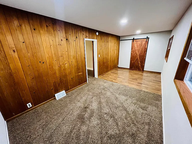 410 Wisconsin St — Photo 12