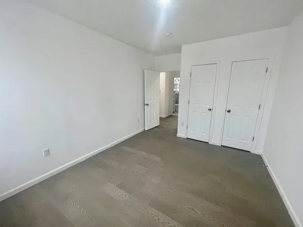 35 Rock Street image 10 of 30