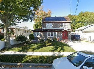 15 Allen St FLOOR 2, Hempstead, NY 11550