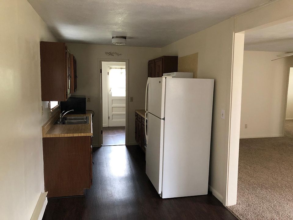 2nd image of 1208 Pisgah Hwy