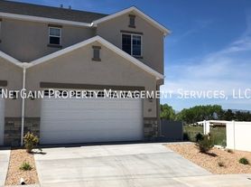 173 E Fiddlers Canyon Rd