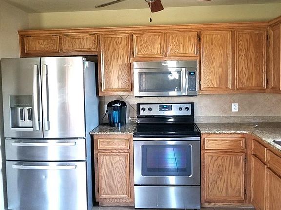 3rd image of 3406 Lucas St