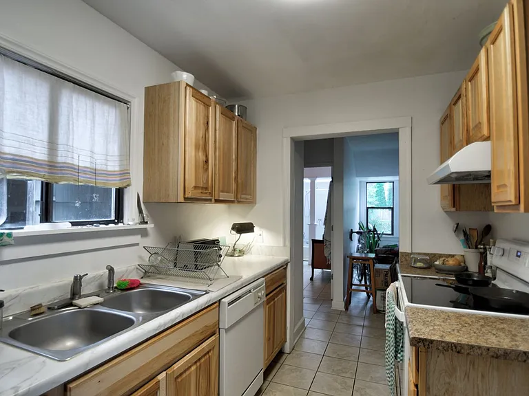 1715 Quince St NE #A — Photo 10