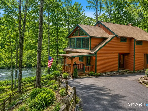 229 New Road, Avon, CT 06001
