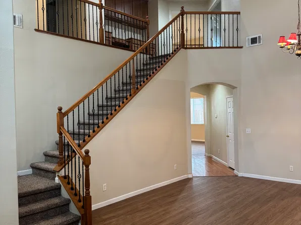 219 Nebraska Dr, Yuba City, CA 95991