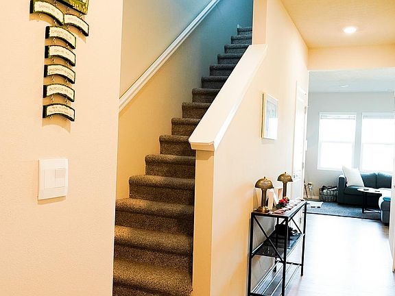 3rd image of 10510 W Duckhook Rd