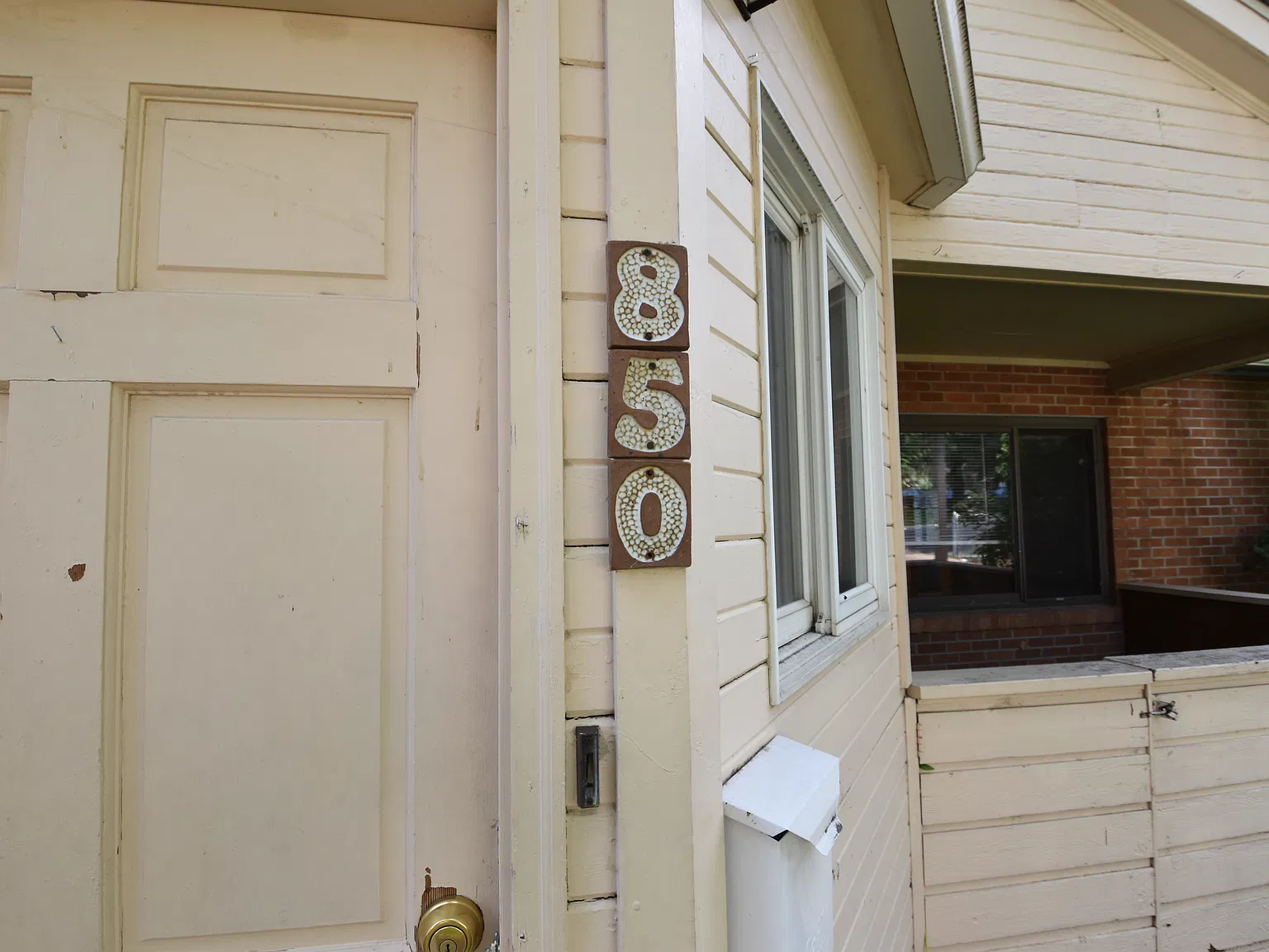 3 bed, 1358 sqft, $5,455 — Photo 2
