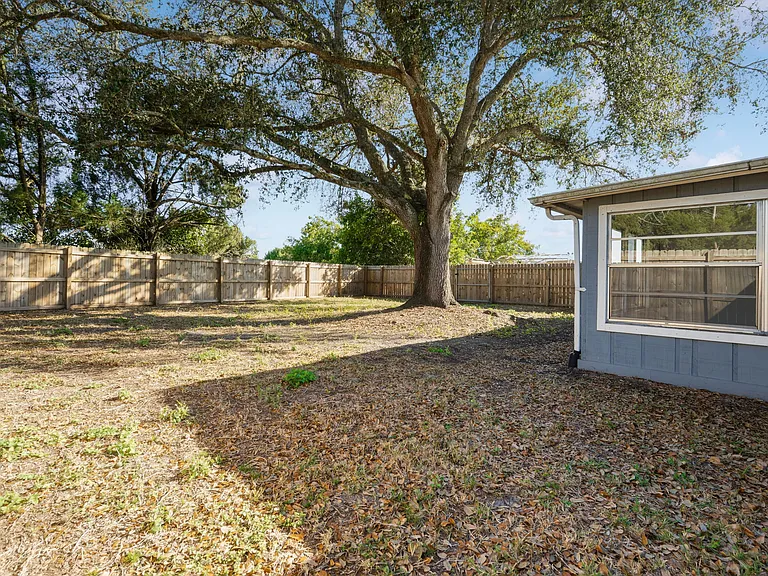 100 Contee Dr — Photo 22