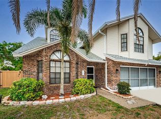 3245 Montrose Cir, Palm Harbor, FL 34684