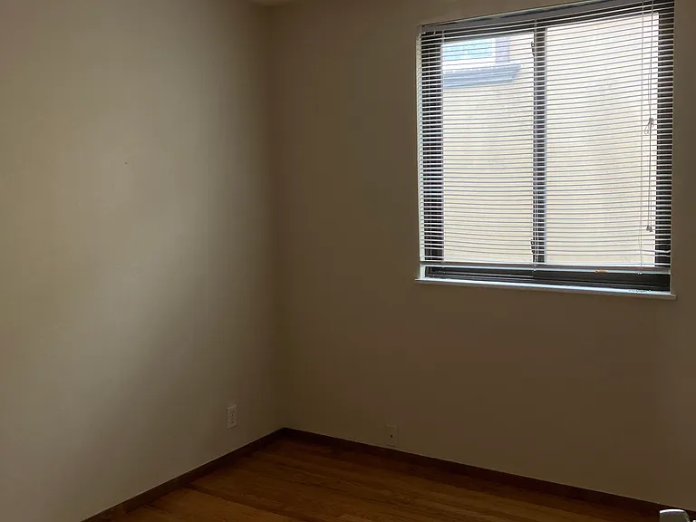 15 Montebello Dr — Photo 11