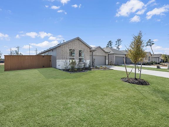 2nd image of 10120 Oakland Hills Dr