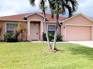 2423 Nature Pointe Loop, Fort Myers, FL 33905