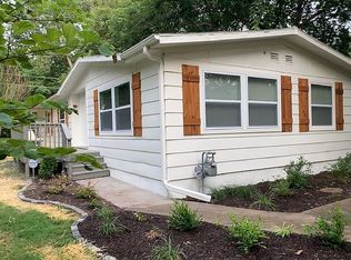 418 SW Saline St, Topeka, KS 66606