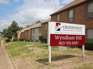 Wyndham Hill Apartments conveniently located in Southeast Tyler, Tyler, TX 75703