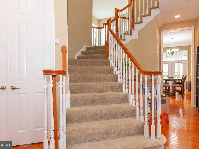 9063 Galvin Ln — Photo 36