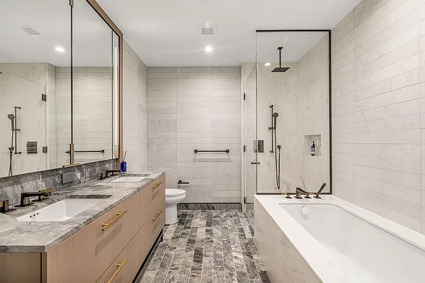 Rented by R New York | media 22