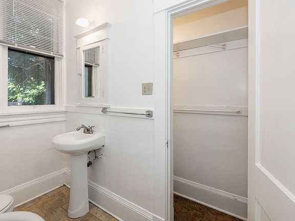 2nd image of 930 N Washington St APT C