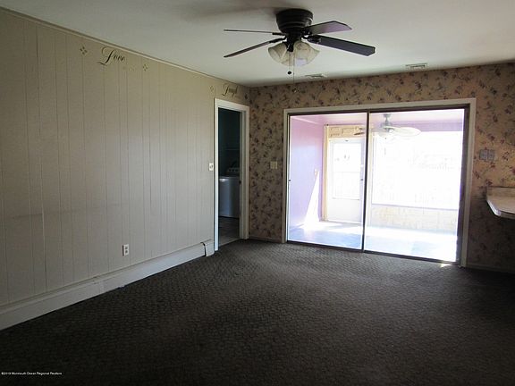 4th image of 122 Jefferson Dr
