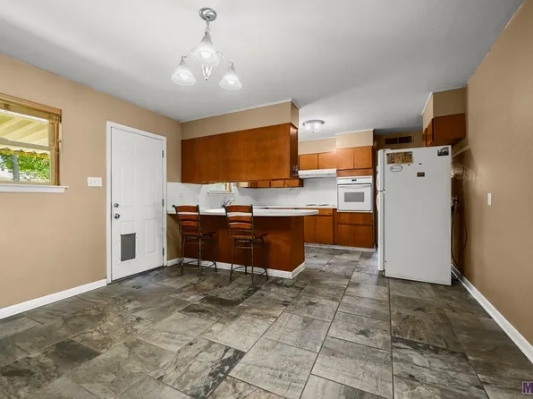 1036 Baird Dr, Baton Rouge, LA 70808